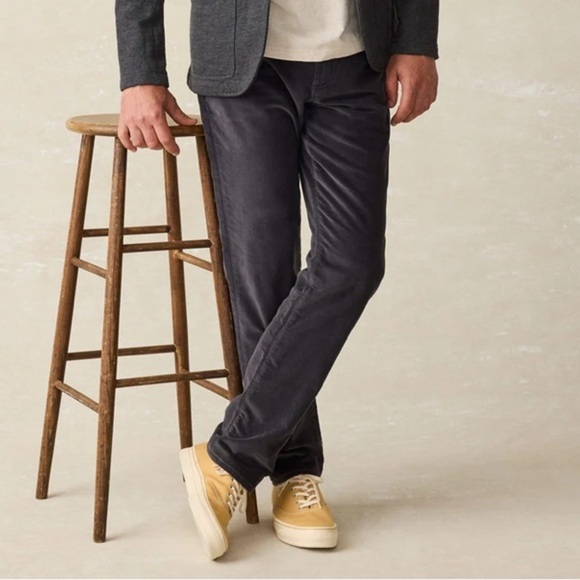 Faherty Stretch Terry Corduroy 5-Pocket
Pants In washed charcoal Grey Size 34 - Picture 1 of 10